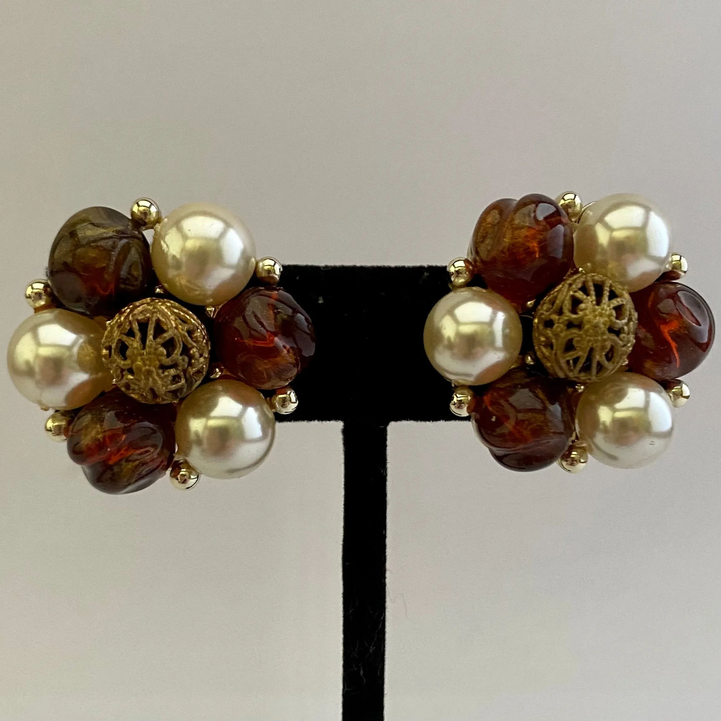 1960s Lisner Bead Demi-Parure