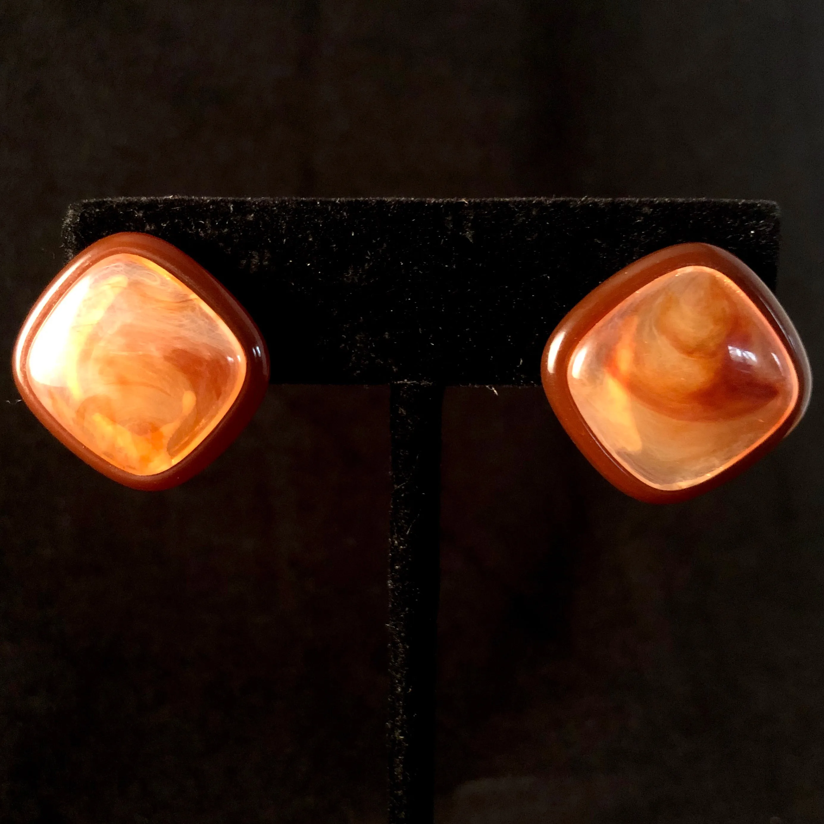 1986 Avon Polished Spectrum Amber Earrings