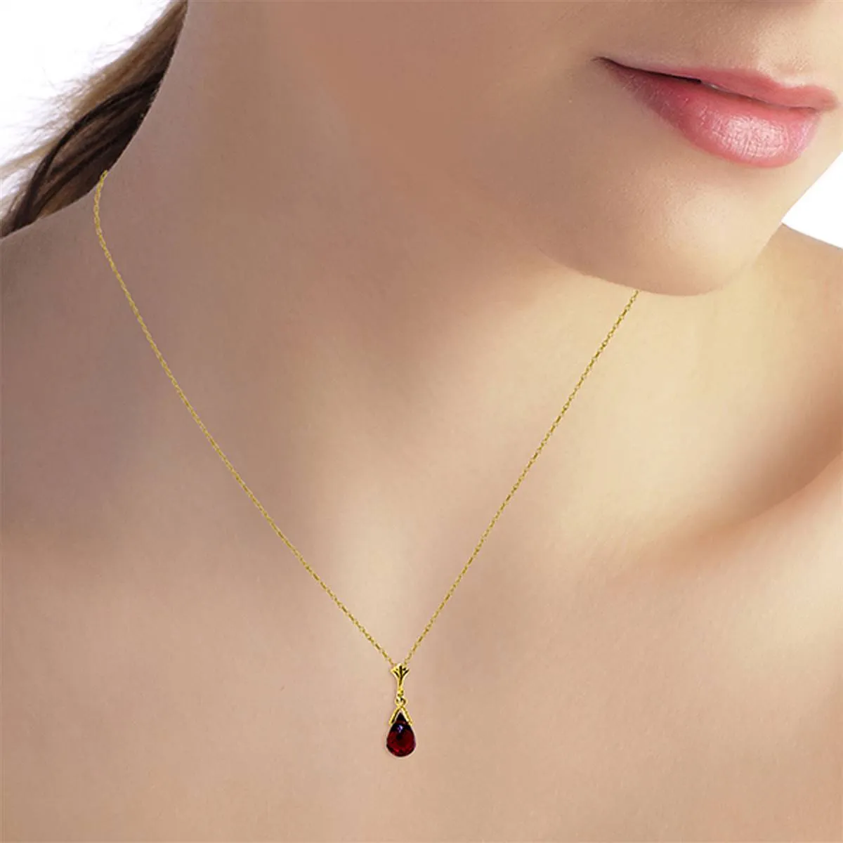 2.5 Carat 14K Solid Yellow Gold Necklace Briolette Garnet