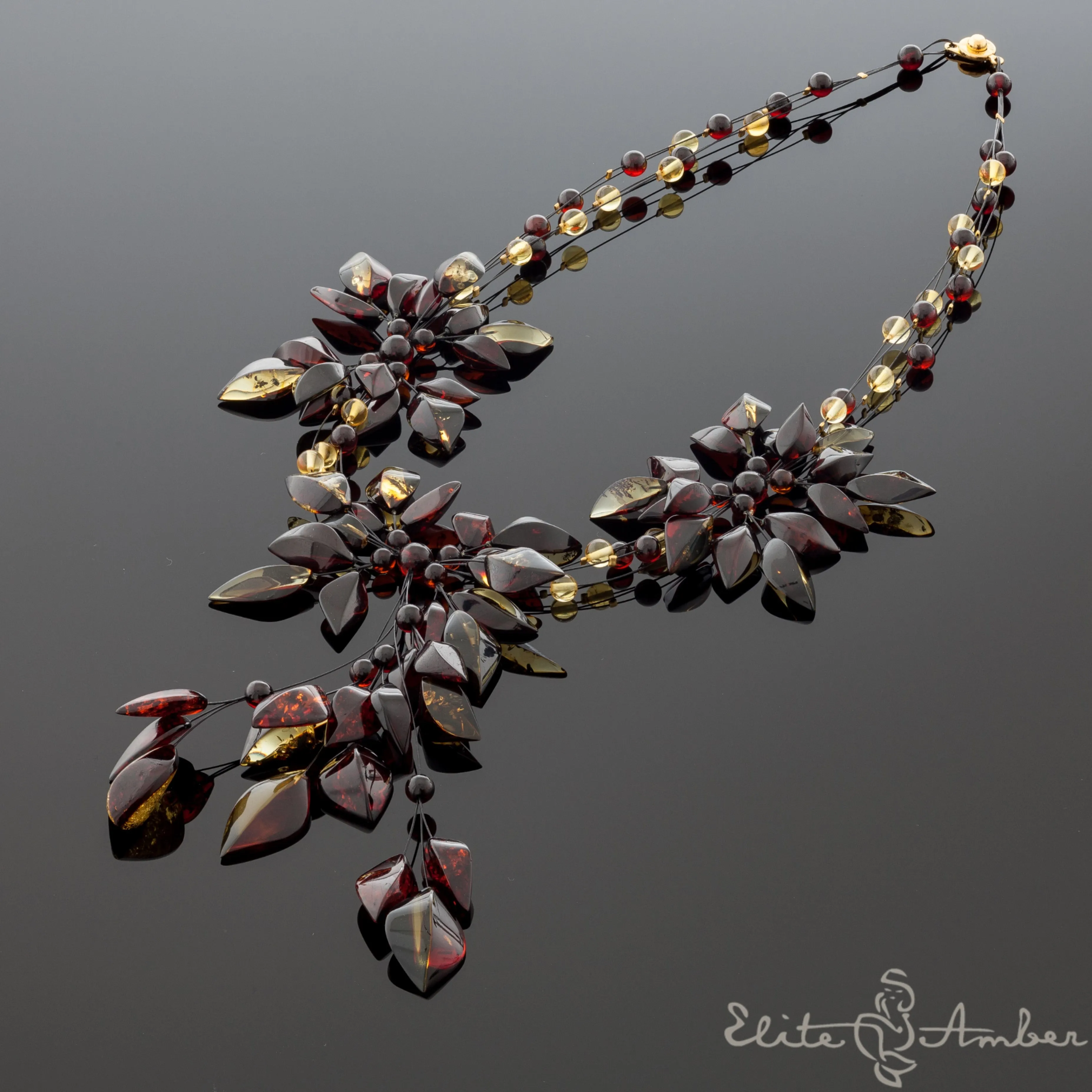 Amber necklace "Amazing wind flowers"