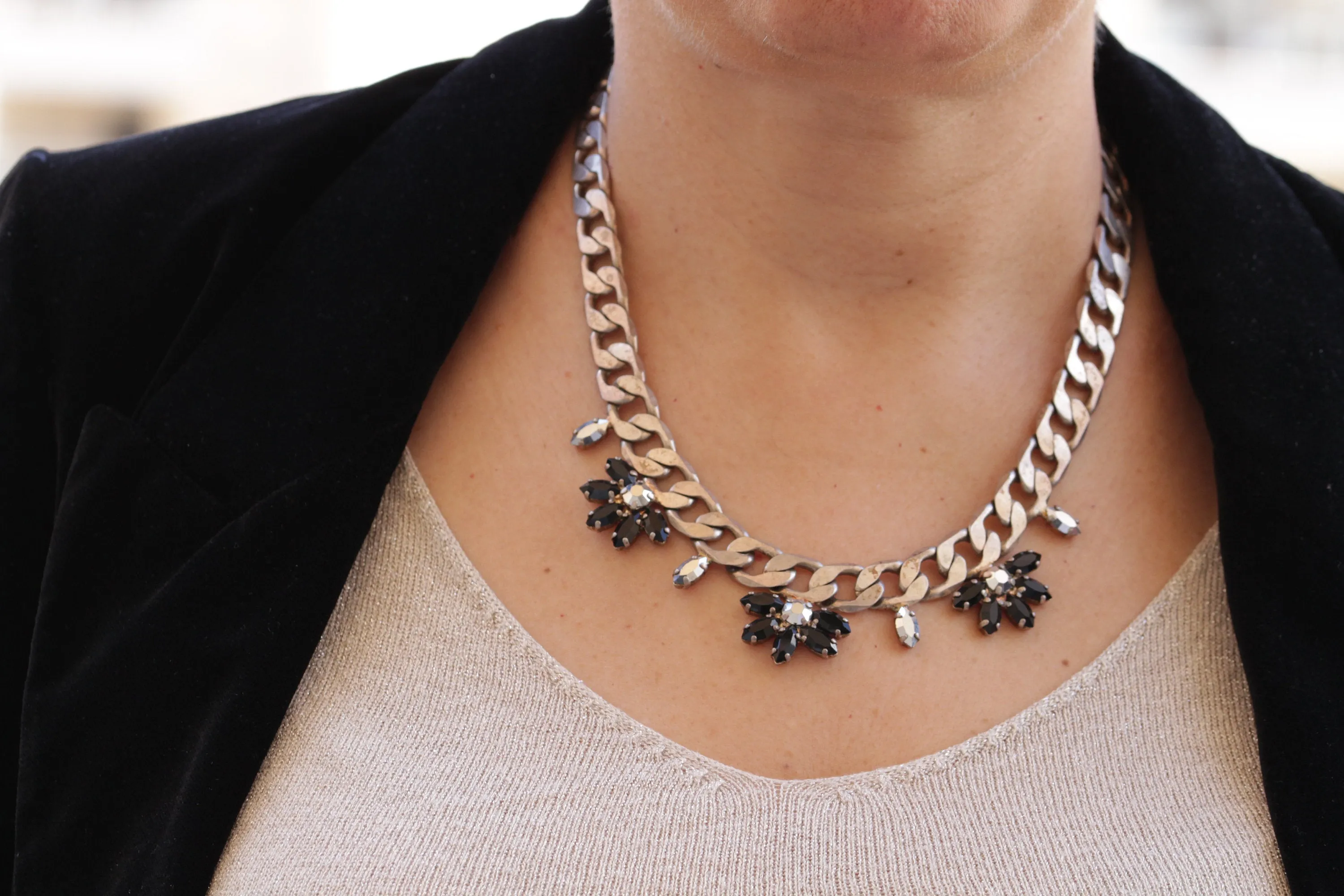 BLACK SILVER NECKLACE