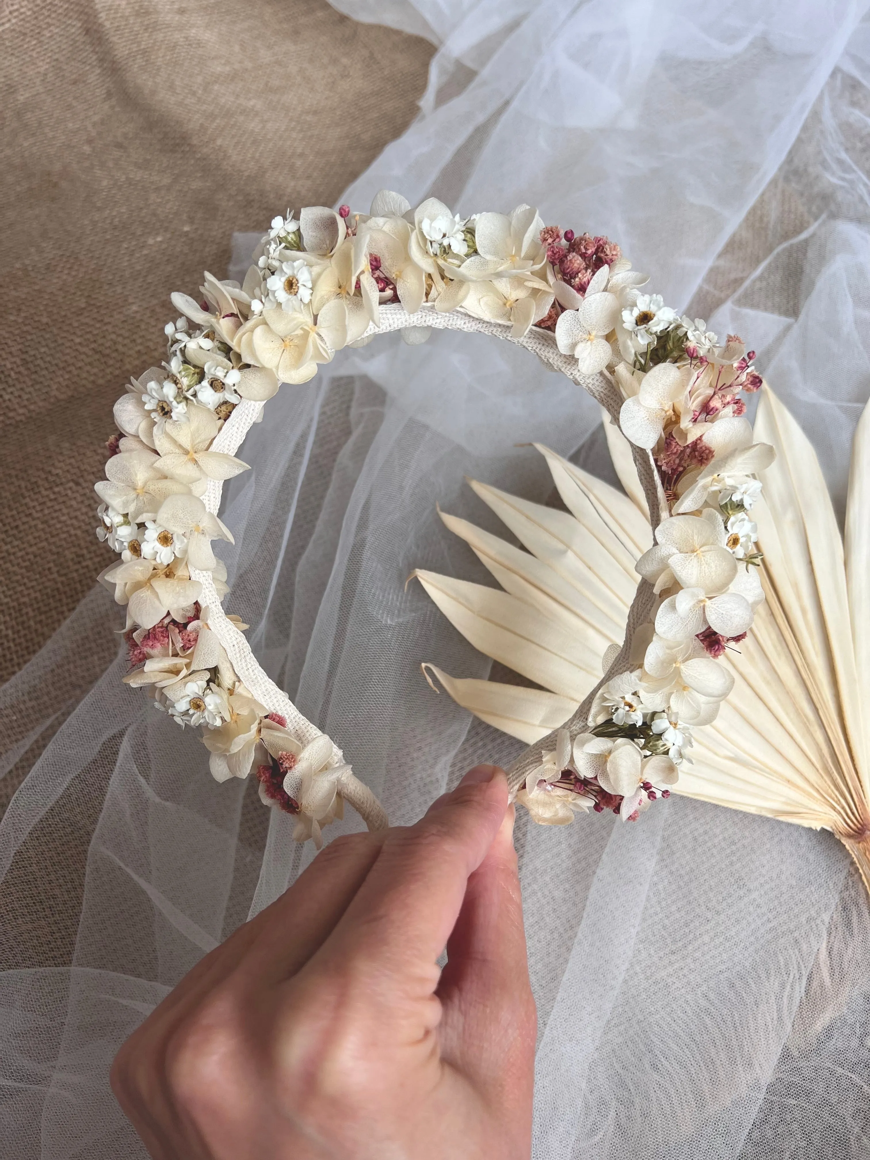 Boho Bridal Flower Crown, Whimsical Pastel Floral Headband, Summer Bridal Dried Flower Headpiece, Hydrangea Daisy Tiara for Brides