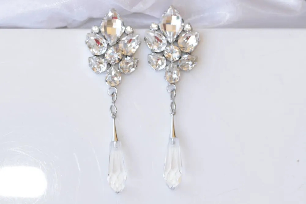 CRYSTAL CLUSTER EARRINGS