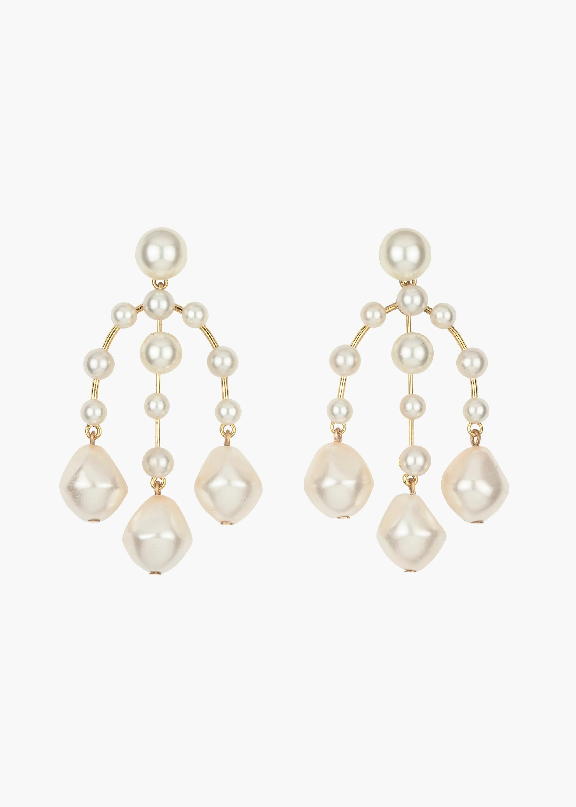 Dara Earrings -- Pearl