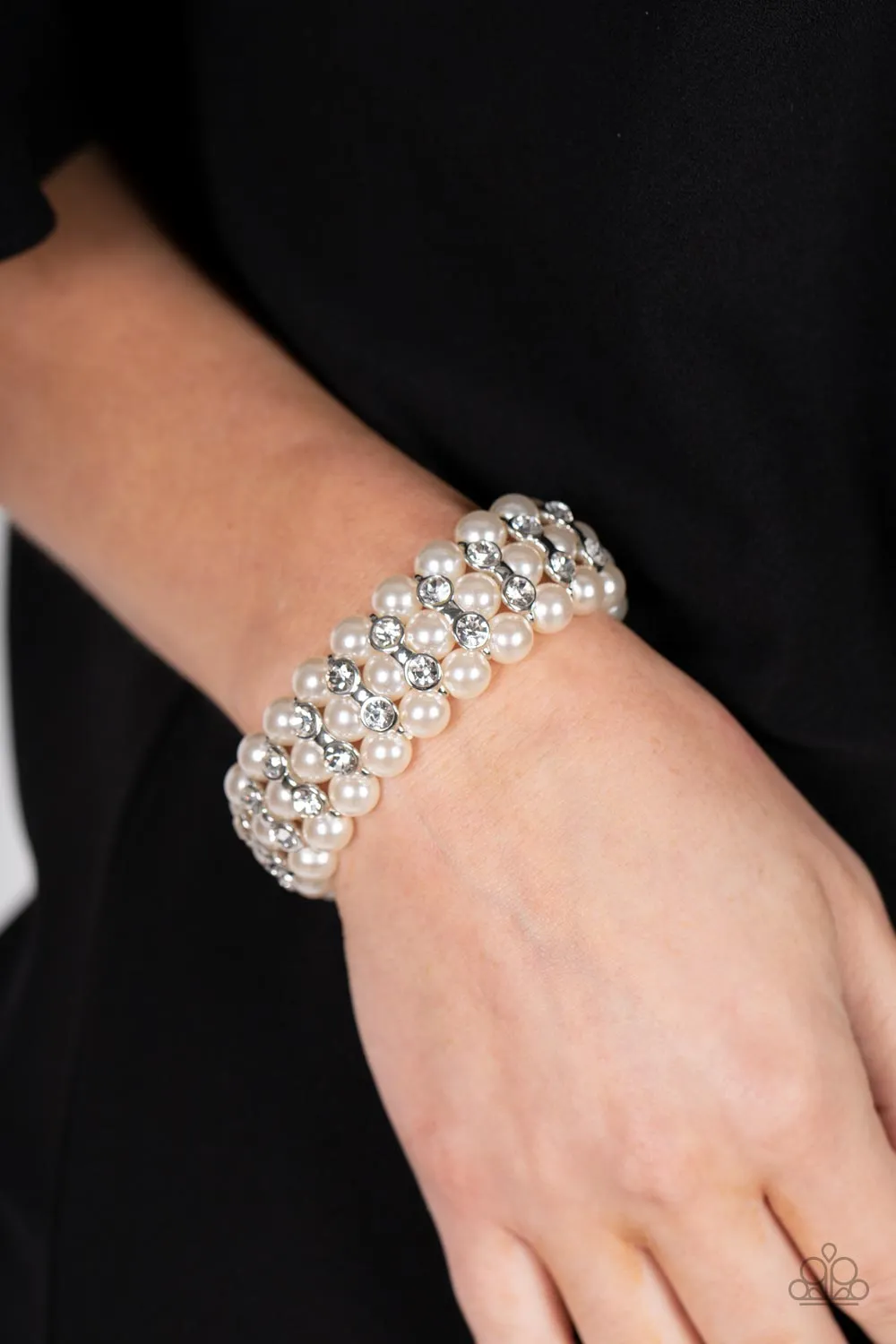 Eiffel Tower Elegance - White Pearl Bracelet