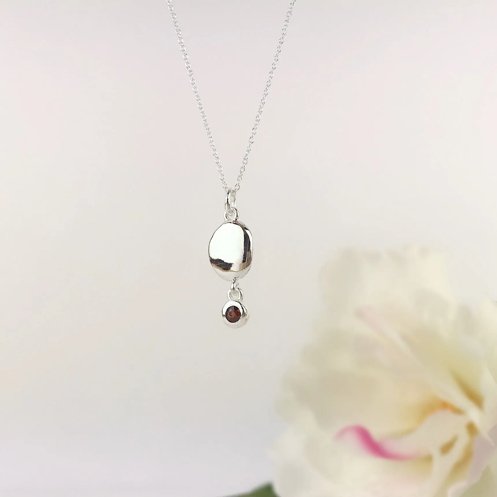 Garnet Pebble Pendant - VP325