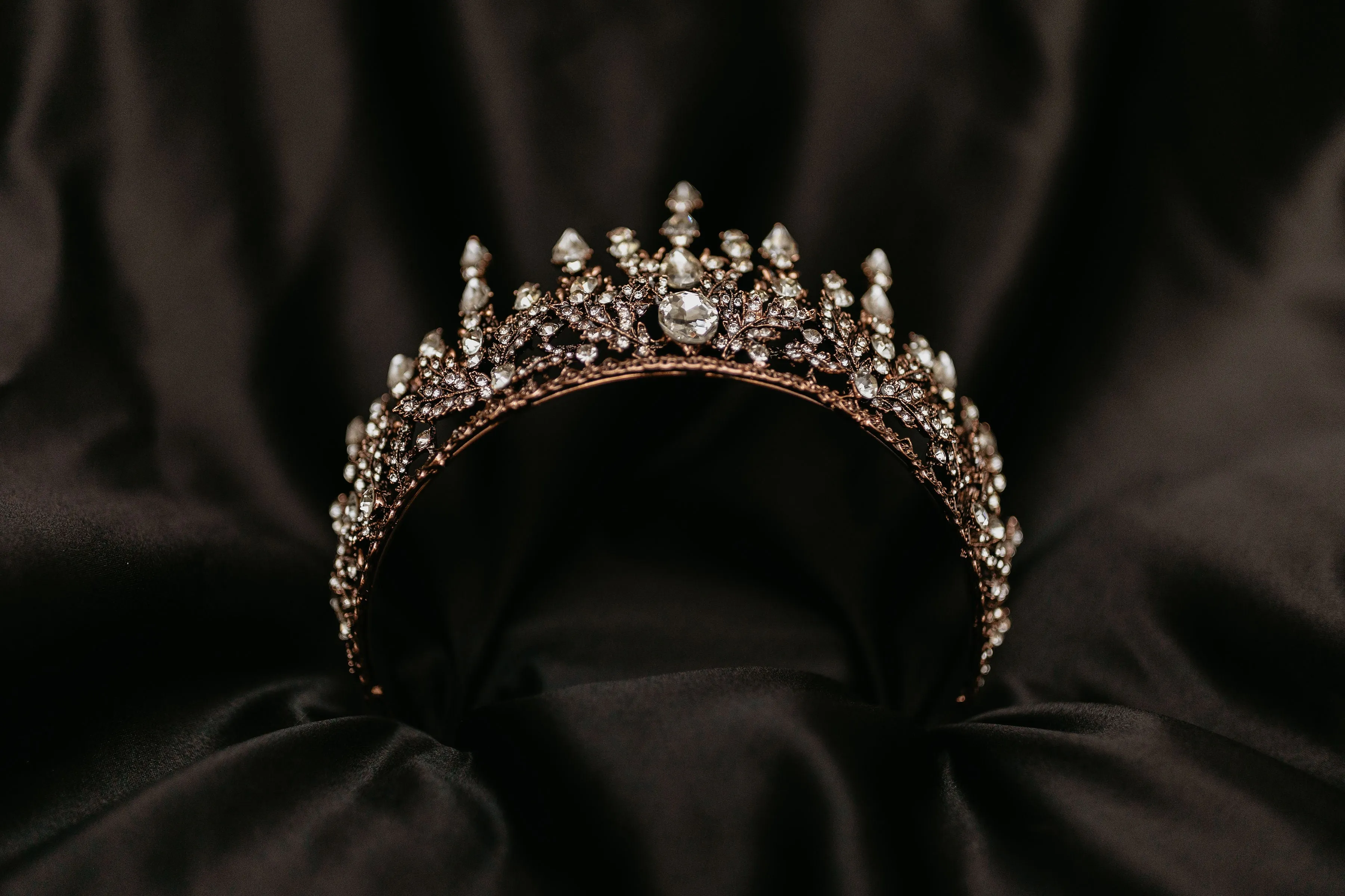 Helena's Tiara in Black