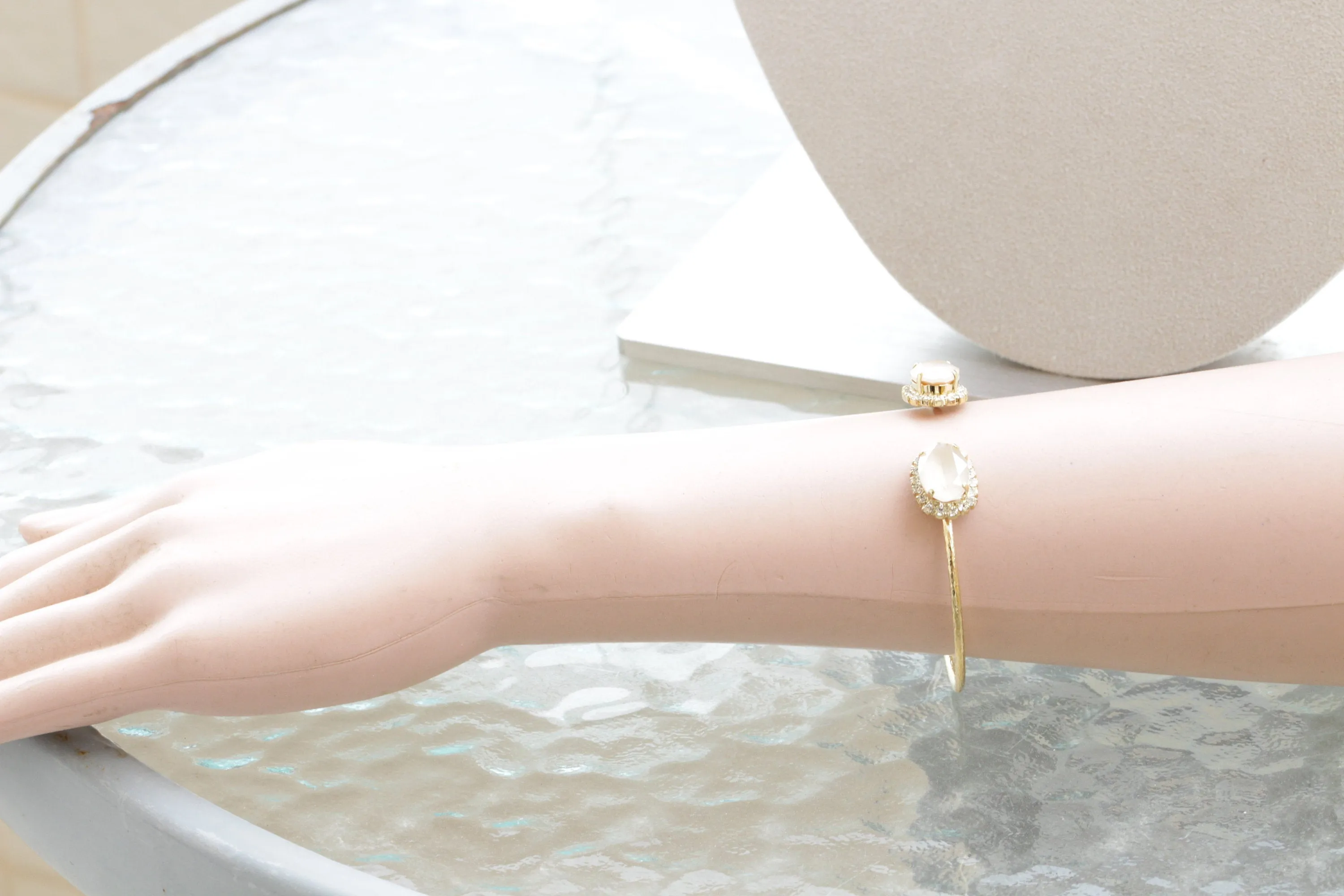 IVORY GOLD BRACELET