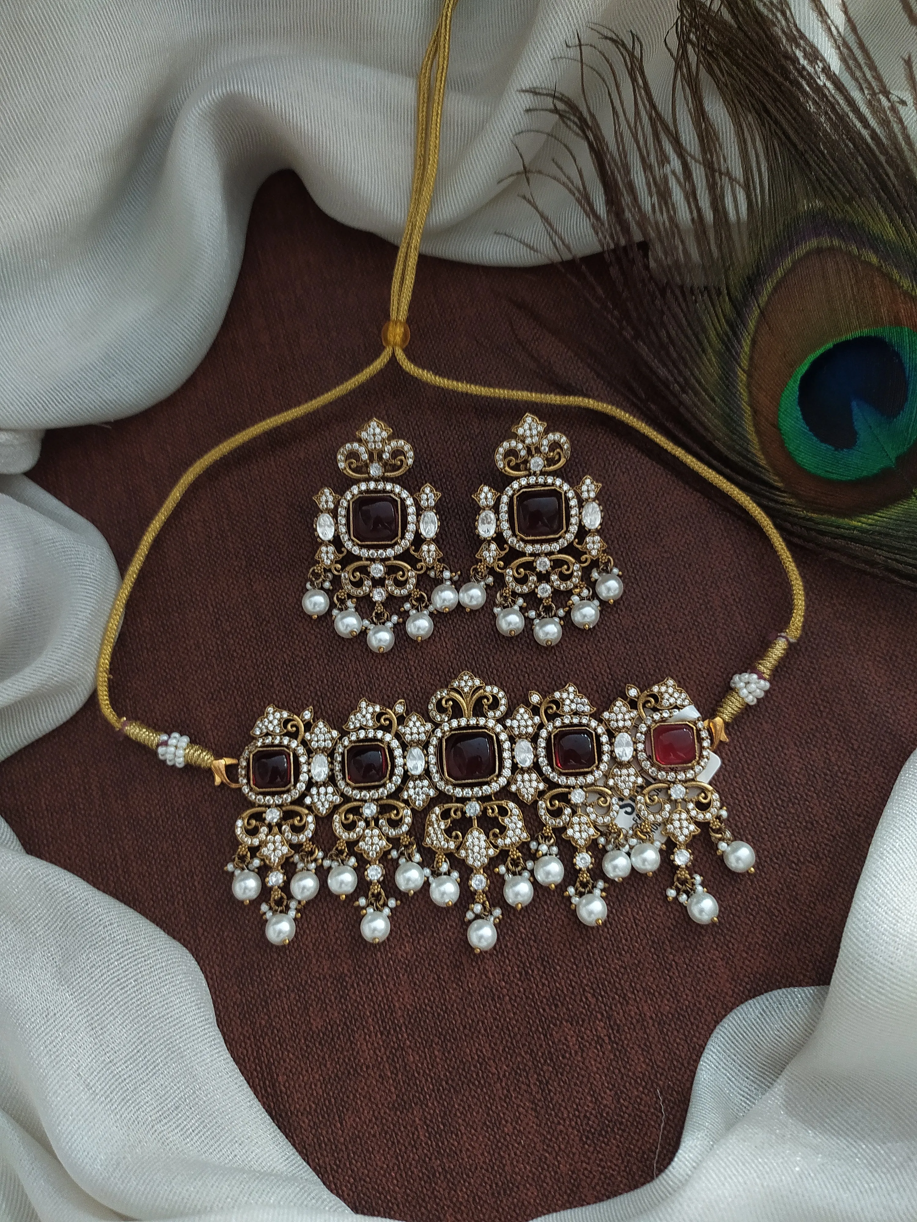 Latest Trending Victorian Choker Set Having Pearl Drops