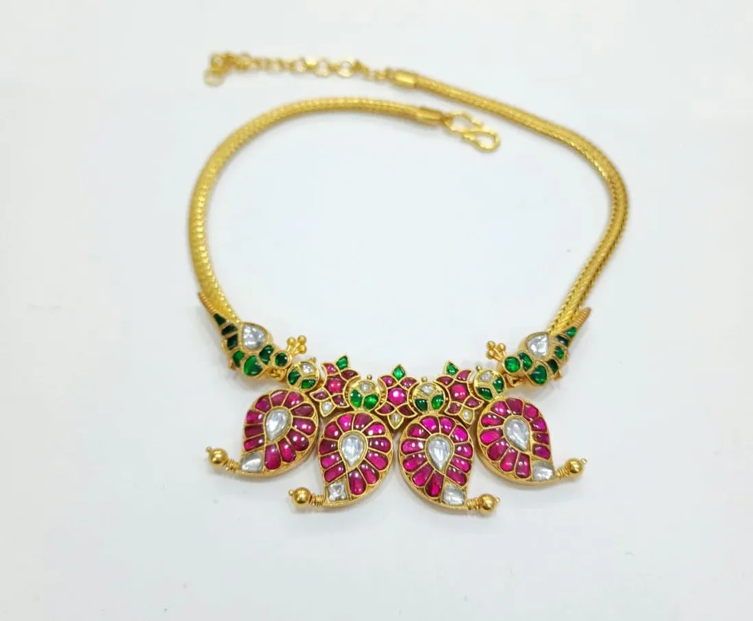 Mana Chatvari Choker