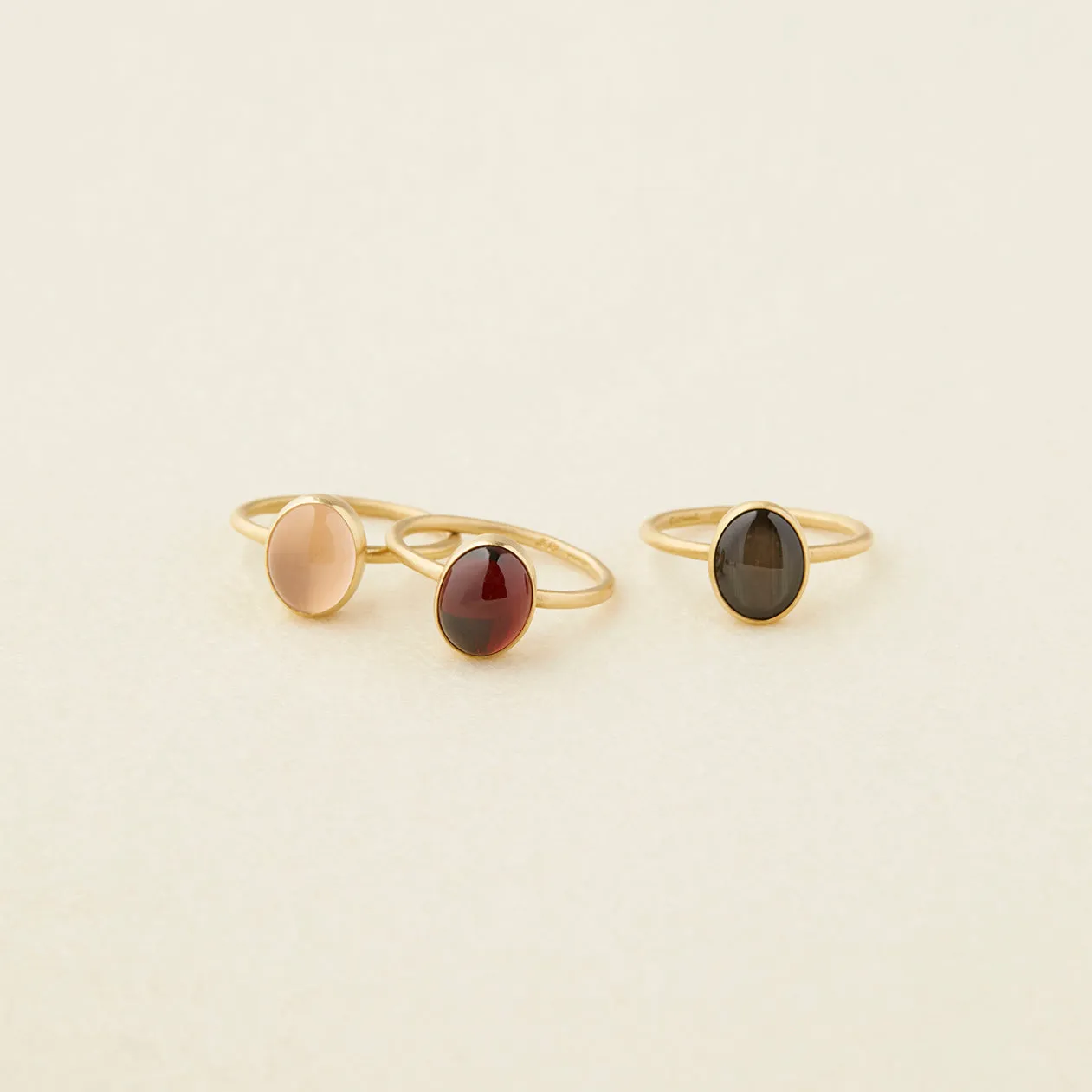 R12001SSBK | Star Sapphire Glacé Ring