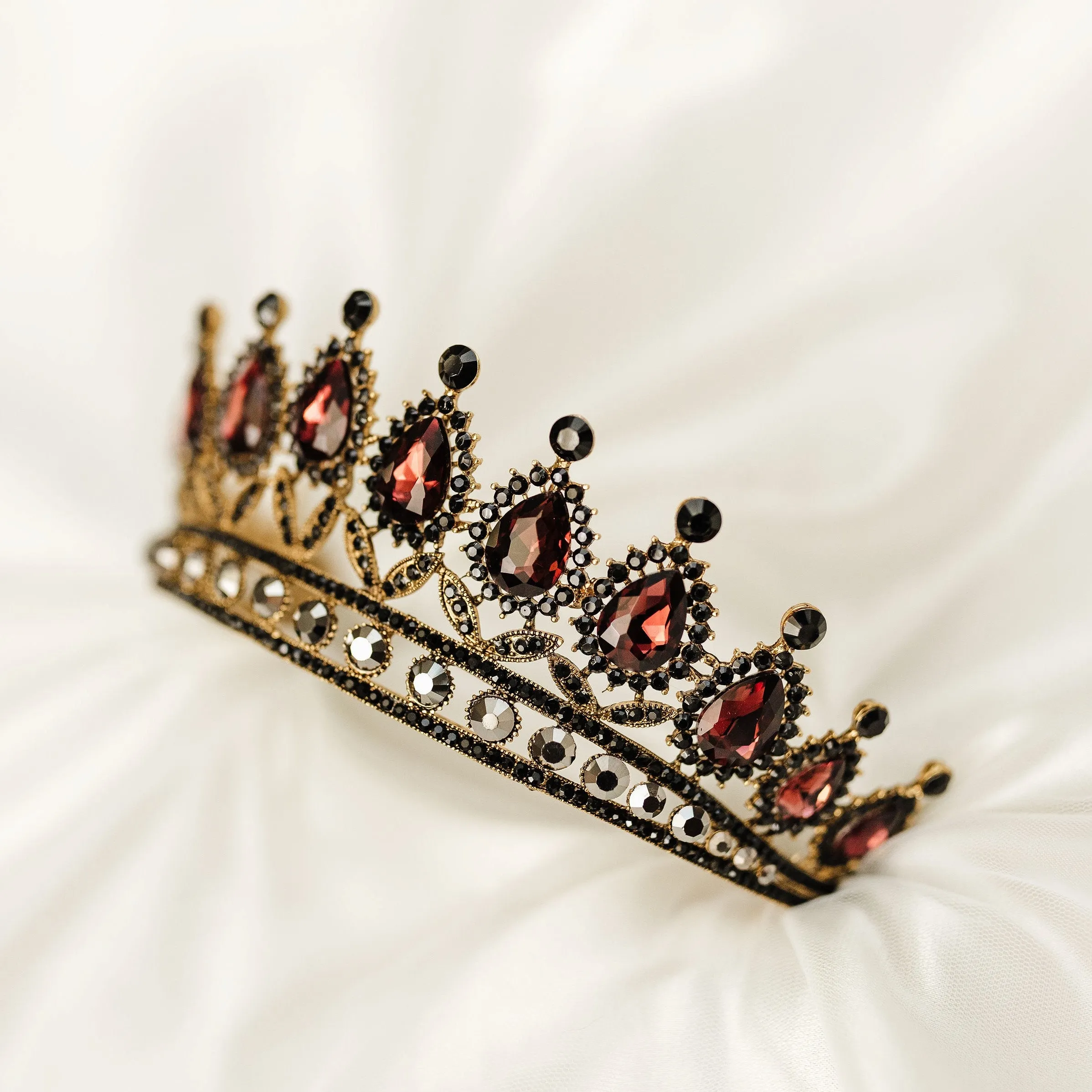 Saya's Tiara in Red & Antique Gold