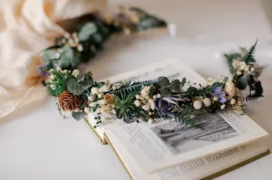 Scottish Winter Wedding Crown with Thistles / Christmas Wedding Boho Bridal Wreath / Greenery Crown with Pine Cones