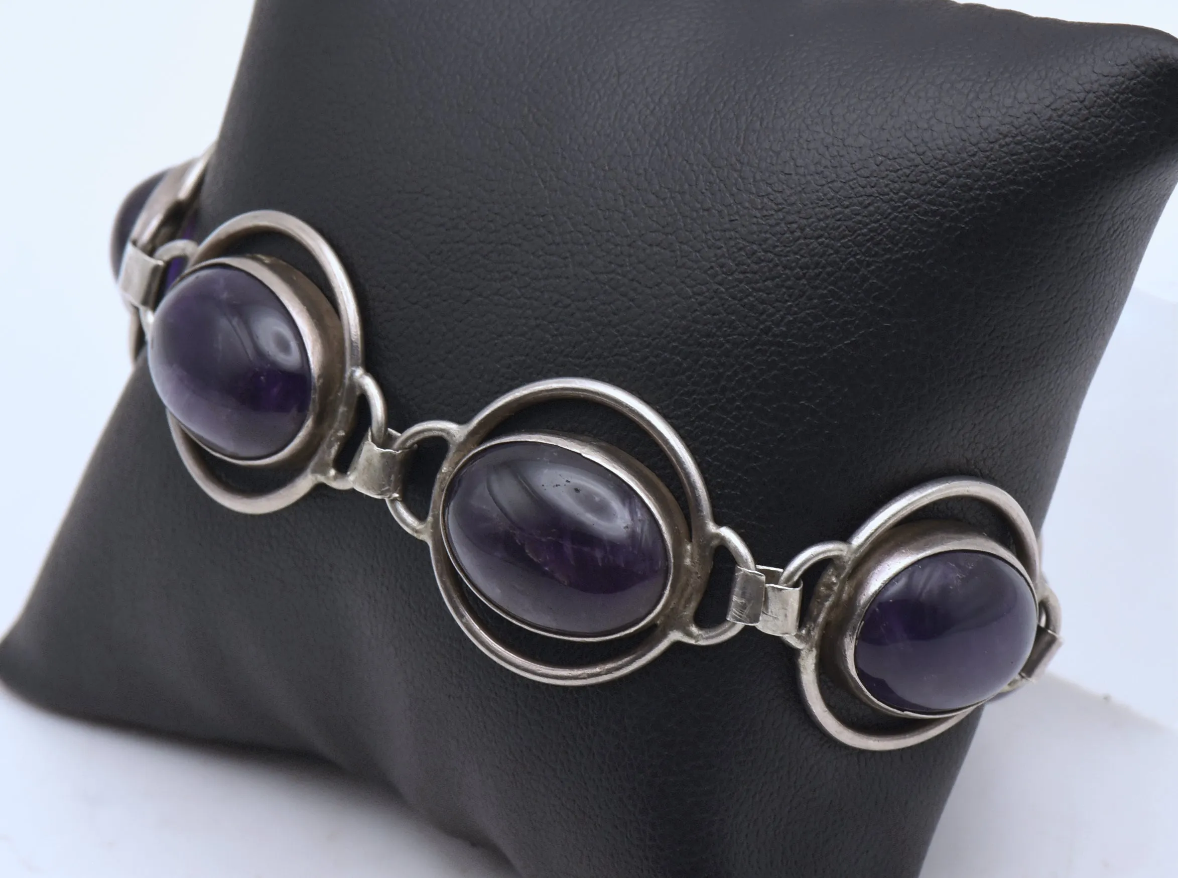 Vintage Handmade Sterling Silver Amethyst Cabochons Bracelet - 8"